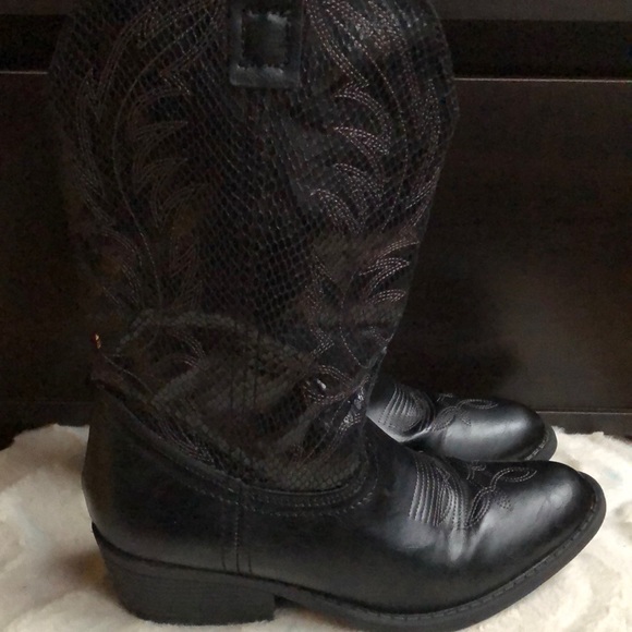 Rampage Shoes - Cute Vintage cowboy boots